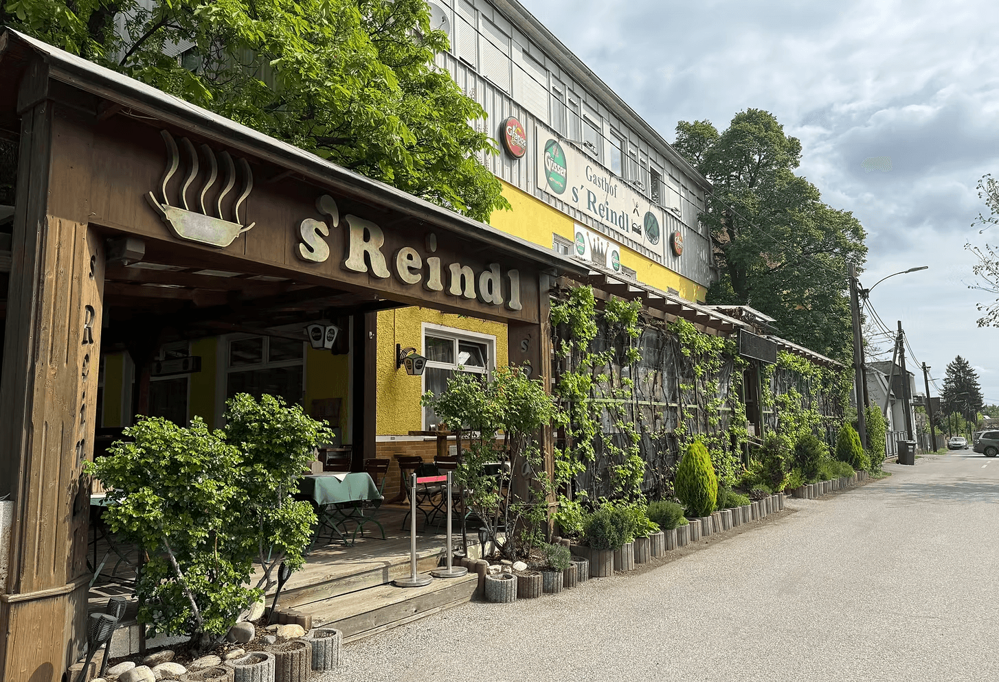 S'Reindl von außen